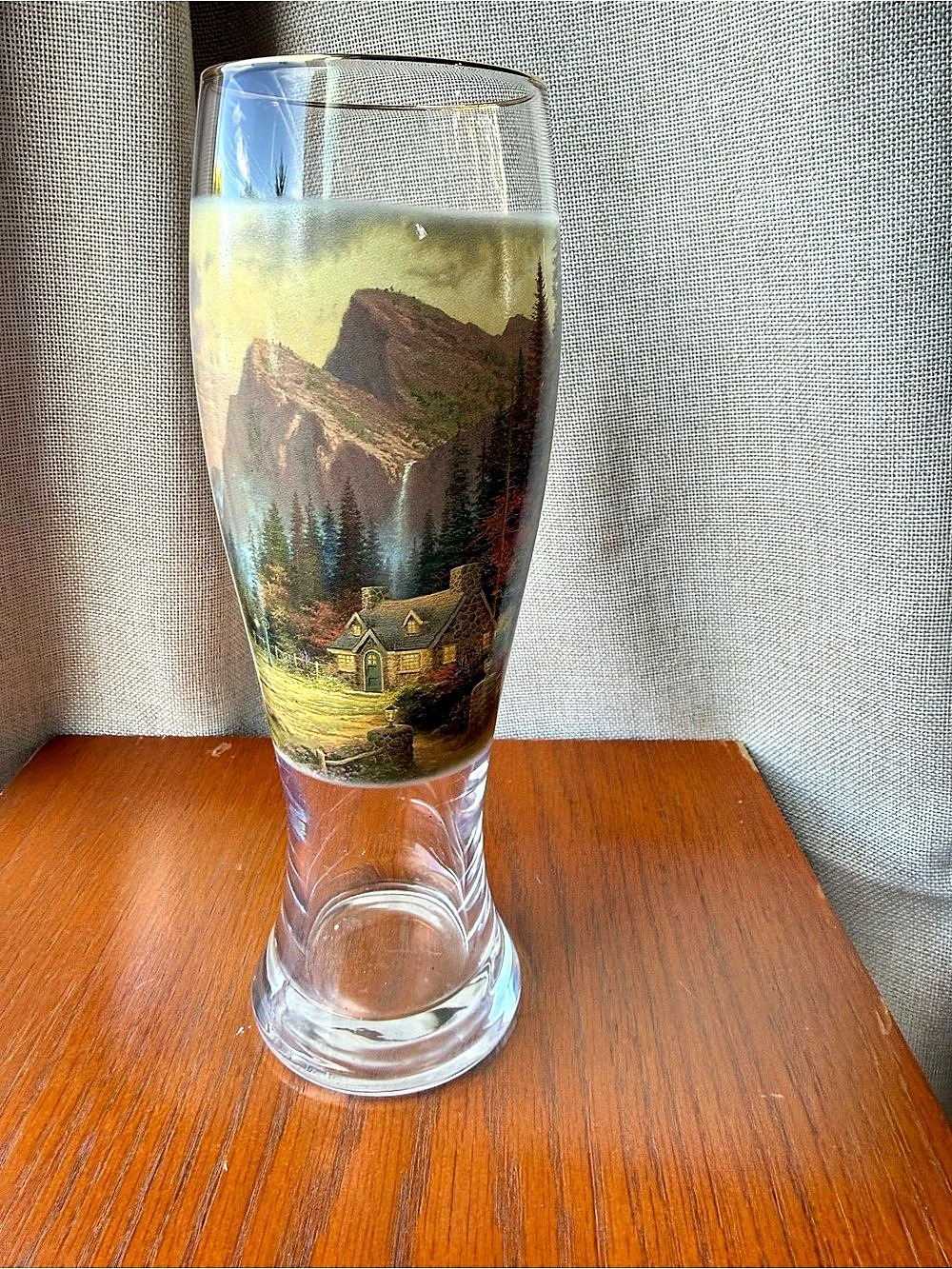 Thomas Kinkade Mountain Hideaways Pilsner Glass